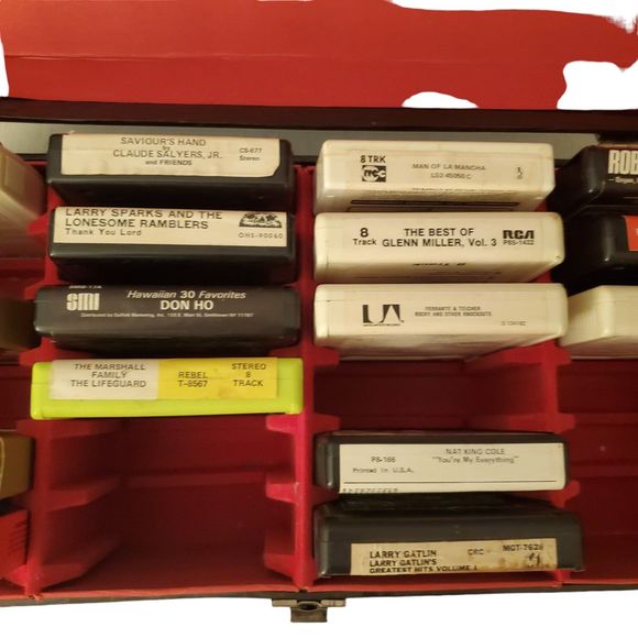 Vintage 8 Track Cassettes in Black Case Lot of 16 - Picture 5 of 8